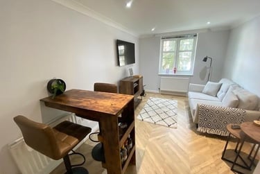 2 bed flat, Albert Road, Stoke, PL21AN - Image 3